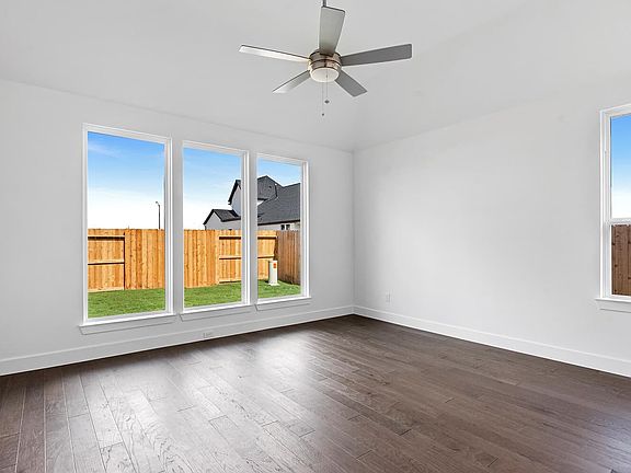 4th image of 7303 Bayberry Crescent Ln