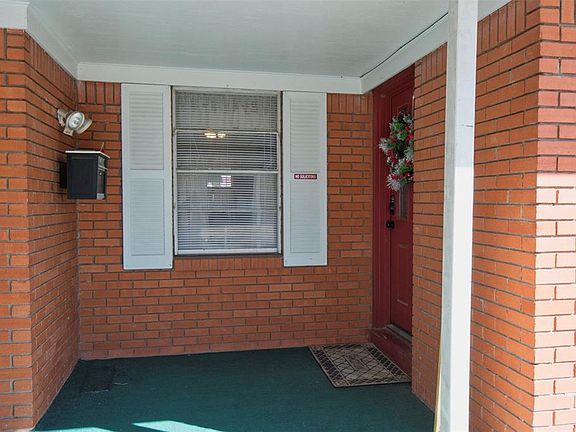 5th image of 2121 Blueberry Ln
