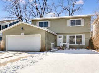 192 N Lambert Rd, Glen Ellyn, IL 60137