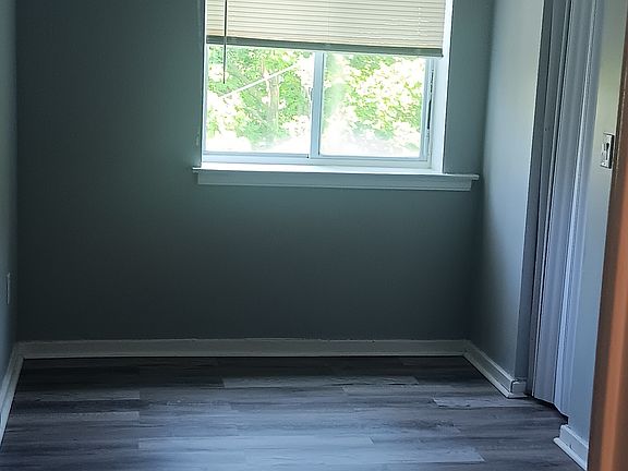 5th image of 305 Main St #1-2