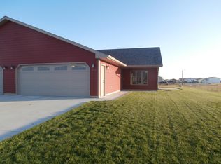 558 22nd St SW, Huron, SD 57350