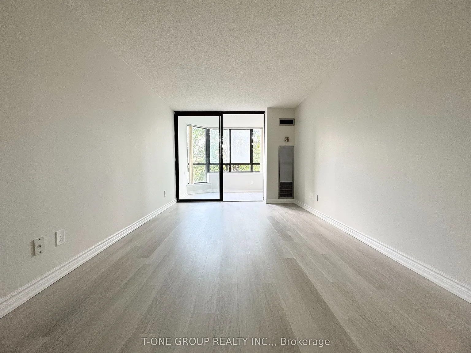 2 bed, $2,400 — Photo 2
