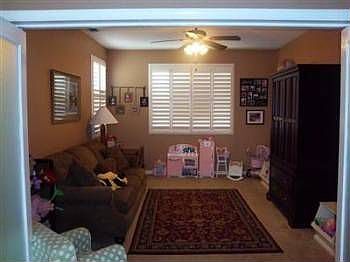 4th image of 161 Anjou Cir