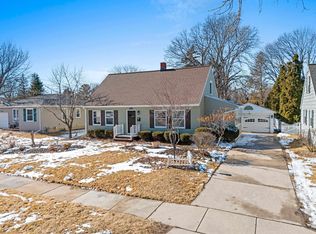 703 N Ontario St, De Pere, WI 54115