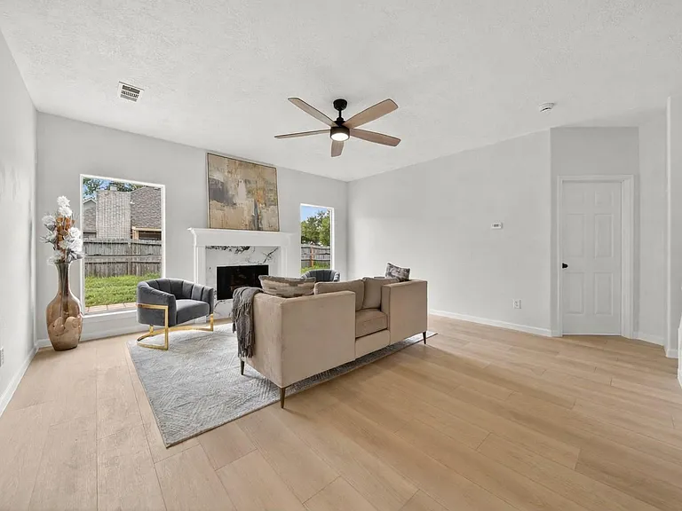 3315 Berzin Ct — Photo 10