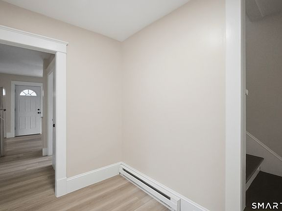 4th image of 9 Carpet Street