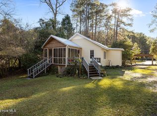 104 Pattswood Rd, New Bern, NC 28560