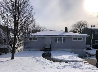 301 Hillbrook Rd, Syracuse, NY 13219