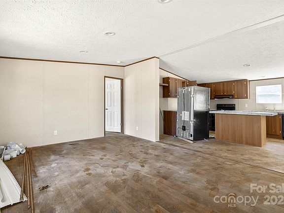 3rd image of 1297 Rachel Ln