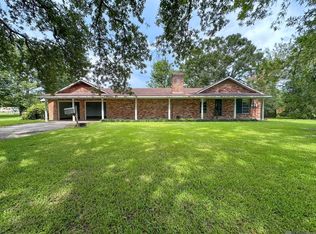 13352 Adam Templet Rd, Gonzales, LA 70737