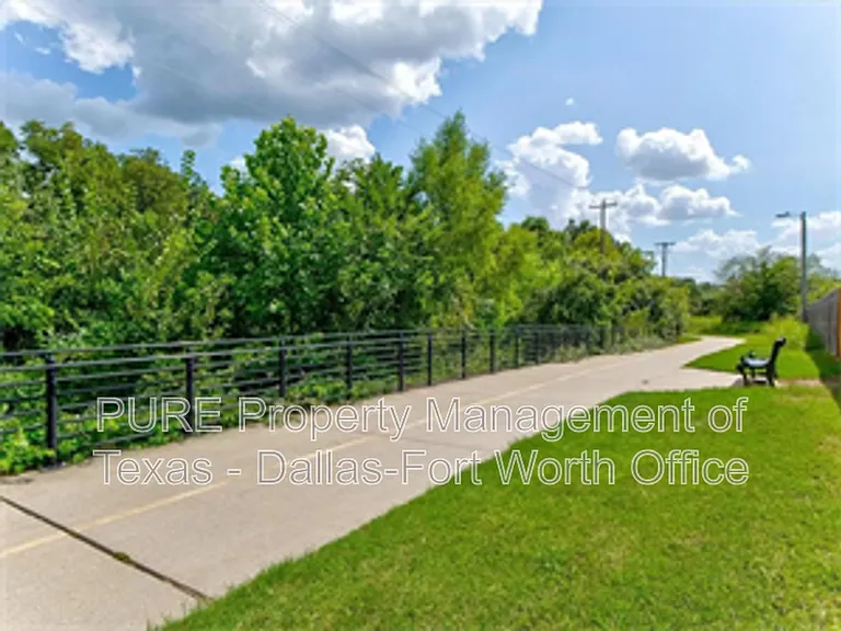 1612 Town Creek Cir — Photo 7