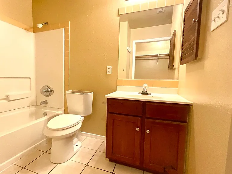 422 Amires Pl — Photo 22