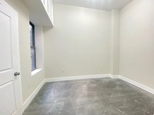 Rented by Dream Space Realty | media 7