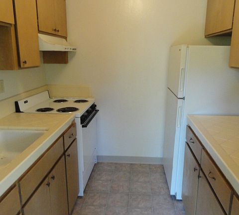 3rd image of 298 Sloat Ave APT 3