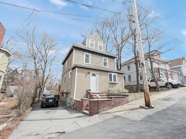 8 Johnston Ter, Saugus, MA 01906