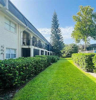 2 bed, 1082 sqft, $1,650 — Photo 3