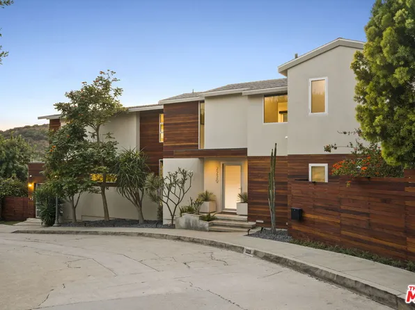 2229 Castilian Dr, Los Angeles, CA 90068