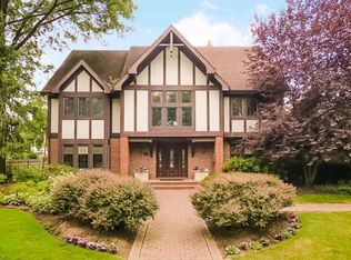 3008 Courtland Blvd, Shaker Heights, OH