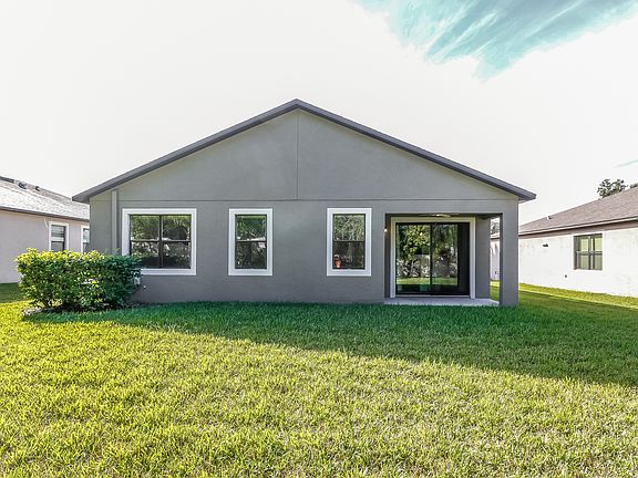 5th image of 301 Dakota Hill Dr