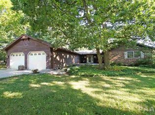 821 W Horseshoe Trl, Edelstein, IL 61526