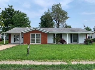 1905 S Spring St, Stuttgart, AR 72160