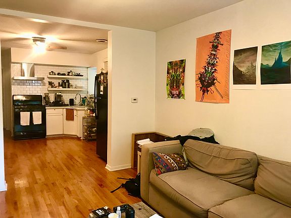 3rd image of 2108 W Belle Plaine Ave #Basement