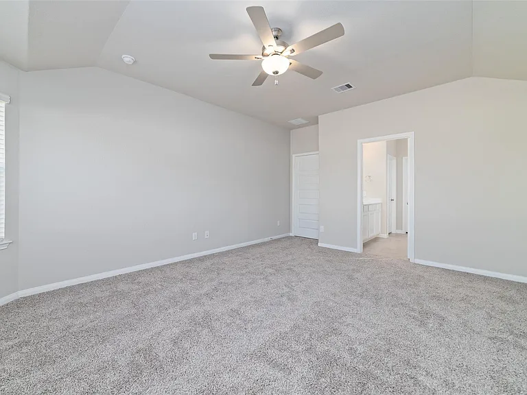 21518 Carbone Ln — Photo 19