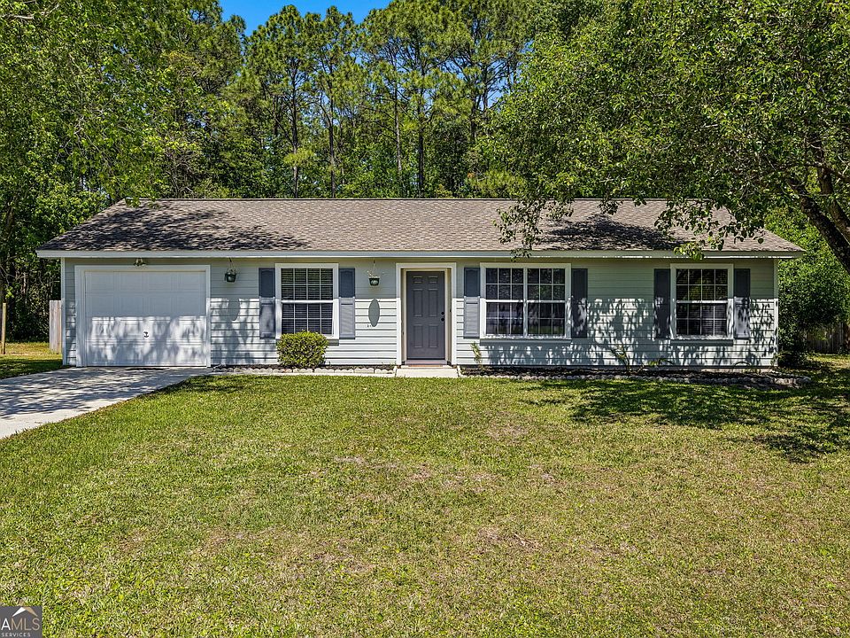 1st image of 110 Bamboo Dr