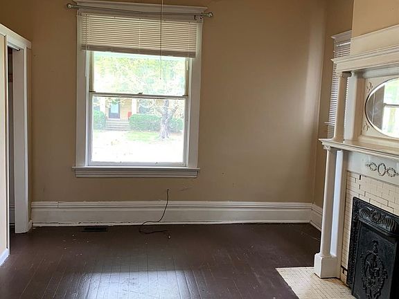 4th image of 343 Aylesford Pl #A