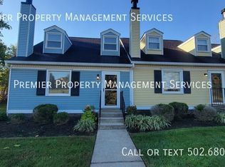 10610 Colonial Woods Way, Louisville, KY 40223