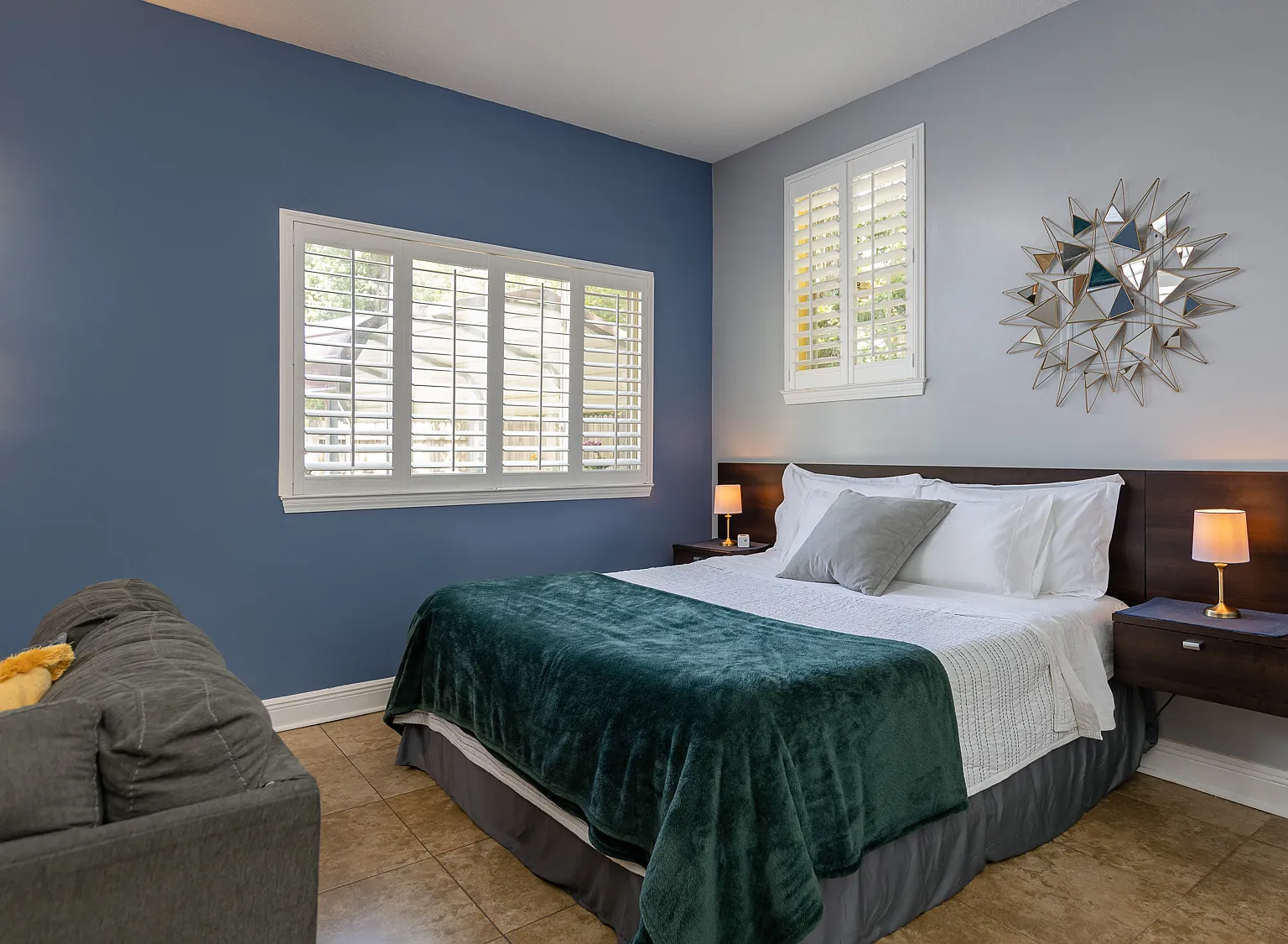 204 Bradley Dr NE — Photo 3
