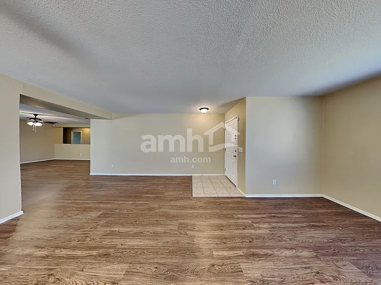 5020 E Butterweed Dr — Photo 5