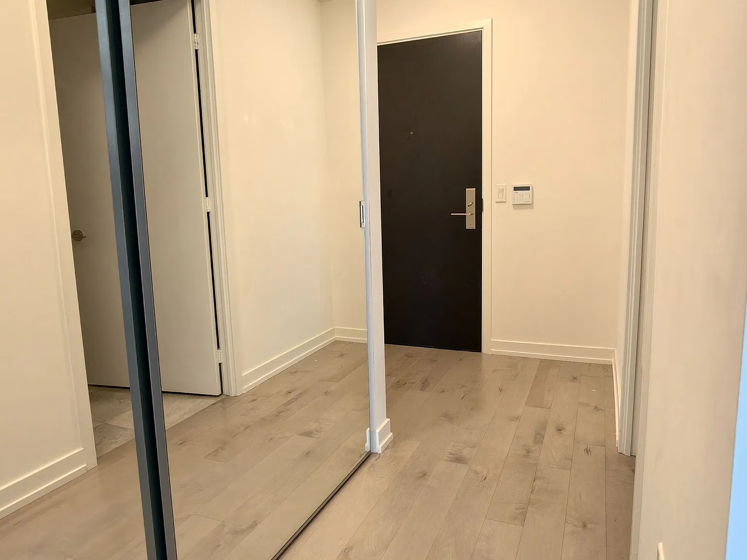 2 bed, $3,300 — Photo 2