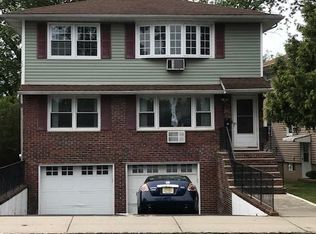 98 Rector St, Millburn, NJ 07041