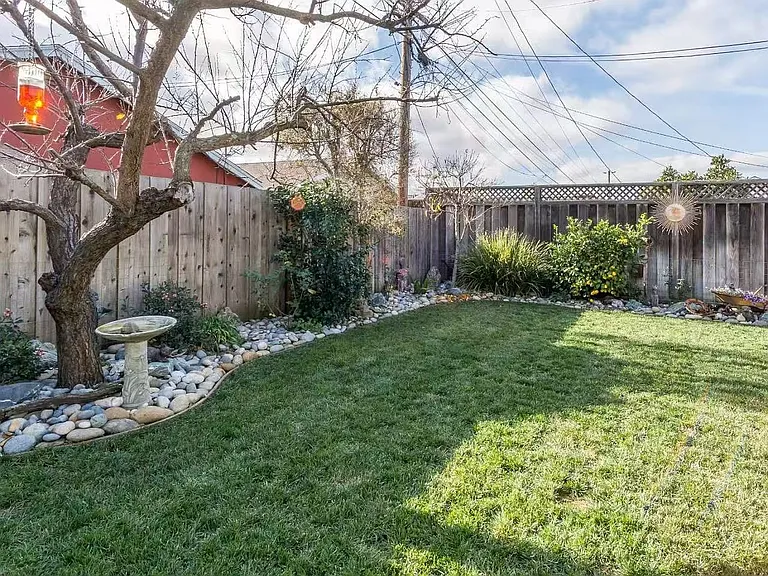 321 Chesterton Ave — Photo 5