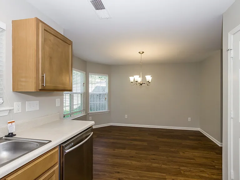 5929 Brookfield Pointe Dr — Photo 9