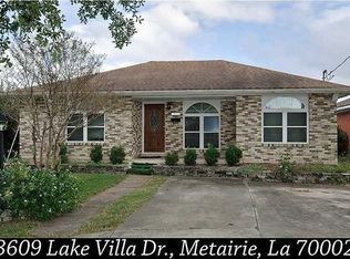 3609 Lake Villa Dr, Metairie, LA 70002