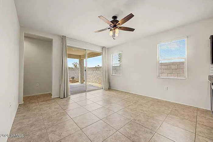 30777 W Picadilly Rd — Photo 5