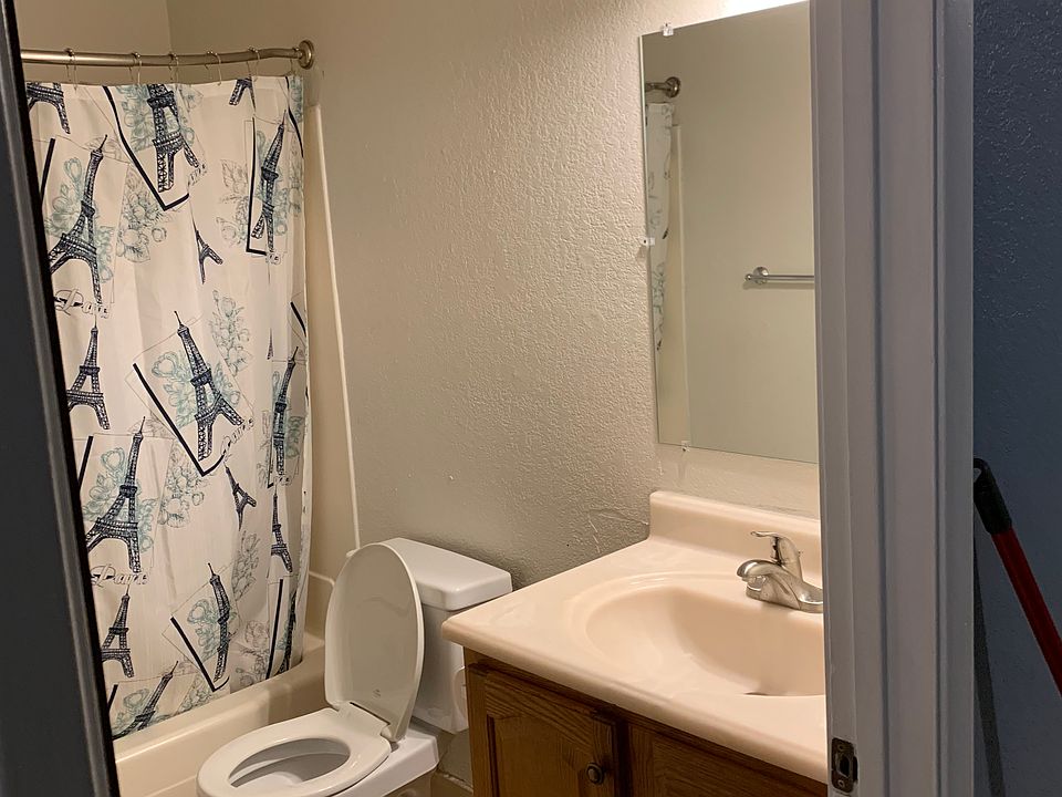 1st image of 2584 Gareth Cir