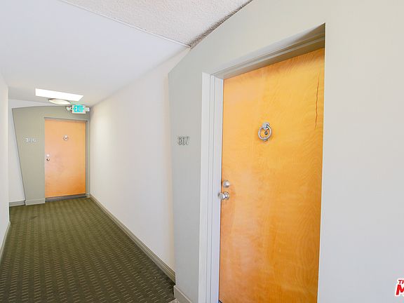 4th image of 2121 Beloit Ave APT 307