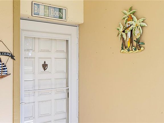 3rd image of 6051 Sun Blvd APT 214