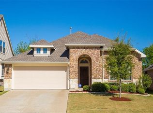 7124 Belteau Ln, Dallas, TX 75227