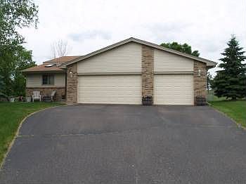 1st image of 3813 Iris Cir