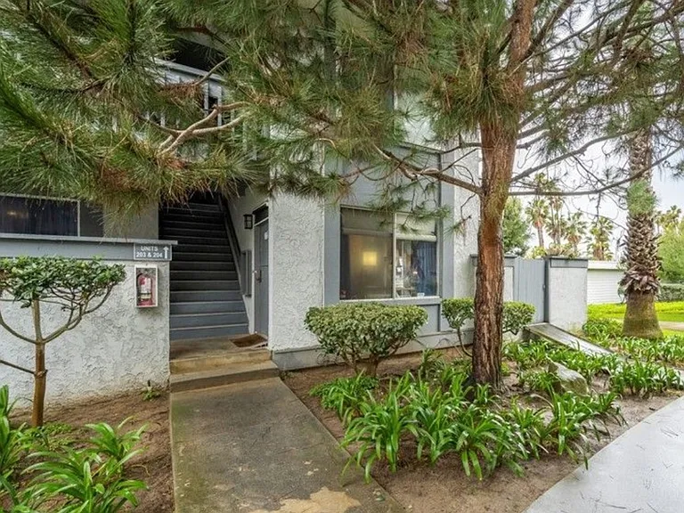 16942 Pacific Coast Hwy #102 — Photo 15