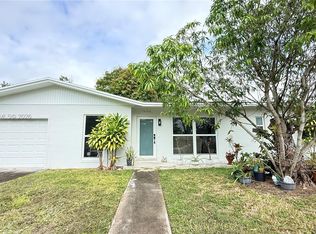 10765 SW 155th Ter, Miami, FL 33157