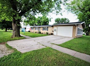 1406 Park St, Gowrie, IA 50543