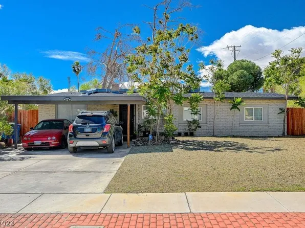 1900 Peyton Dr, Las Vegas, NV 89104