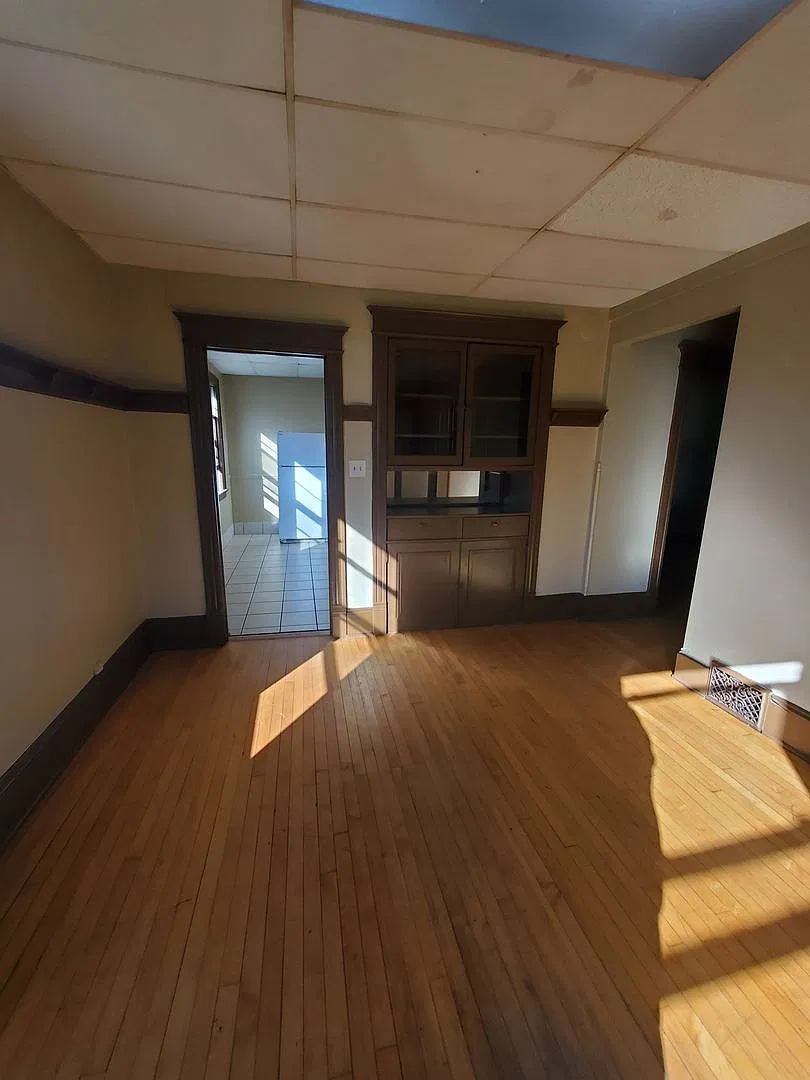 3061 N Dr. William Finlayson St - 3 unit — Photo 4