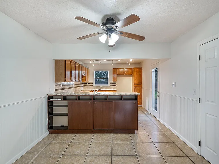 8912 NE Russell St — Photo 6
