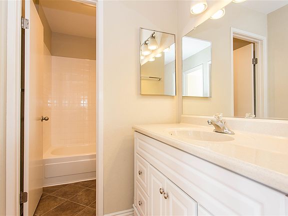 4th image of 7984 Mission Center Ct Unit G